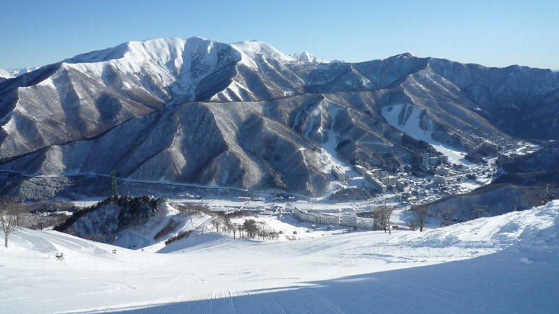 スノボツアー苗場スキー場